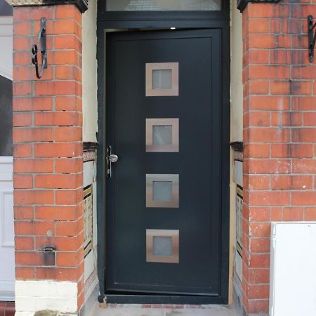 Townhouse Plus @ 282 Walthall Street 克鲁 外观 照片