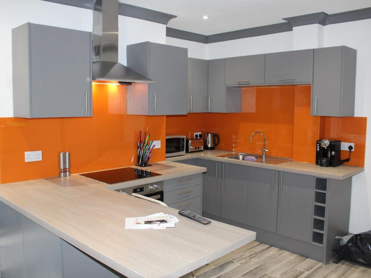 Townhouse Plus @ 282 Walthall Street 克鲁 外观 照片