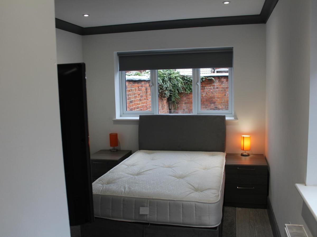 Townhouse Plus @ 282 Walthall Street 克鲁 外观 照片
